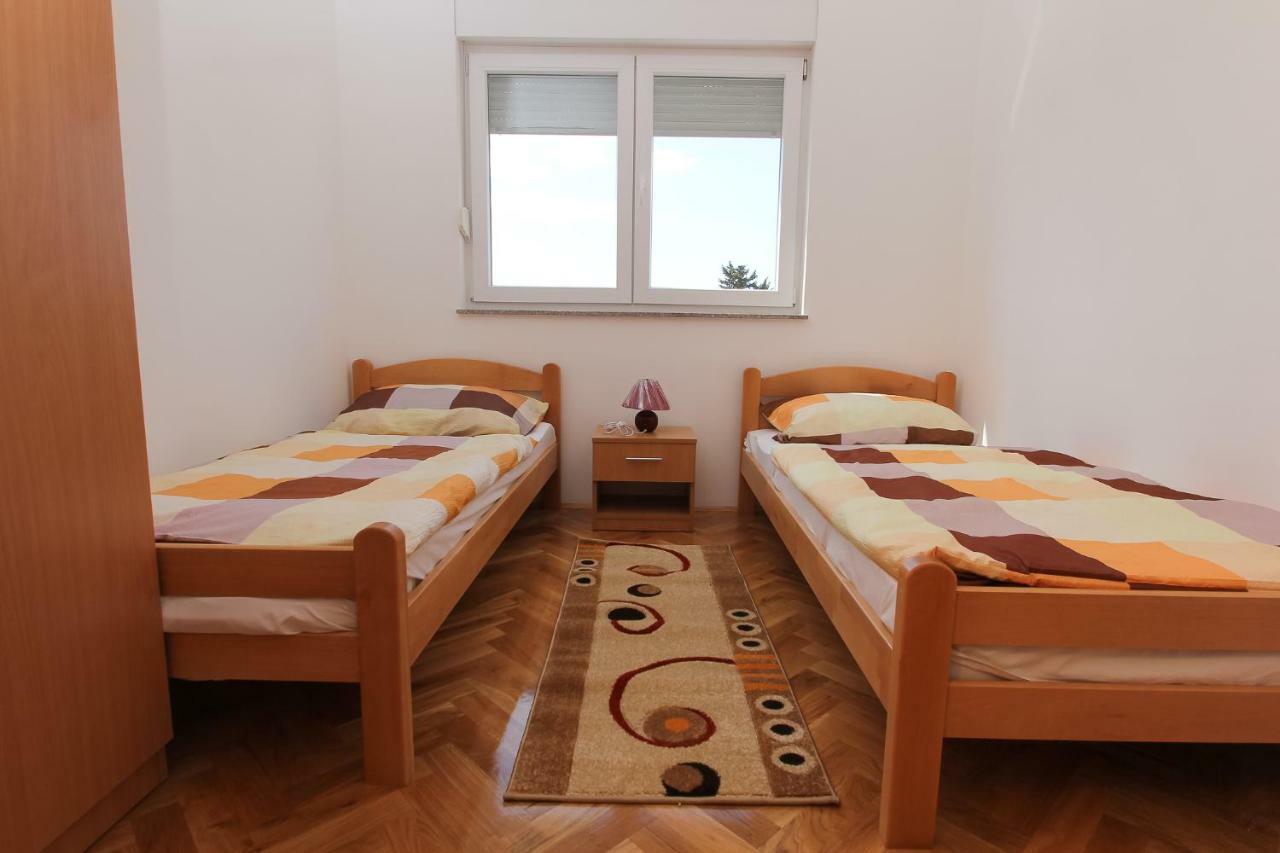 Apartmani Pranjic Каштела Экстерьер фото