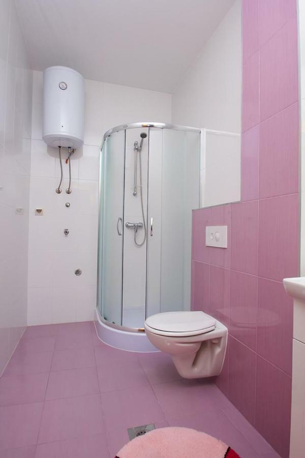 Apartmani Pranjic Каштела Экстерьер фото